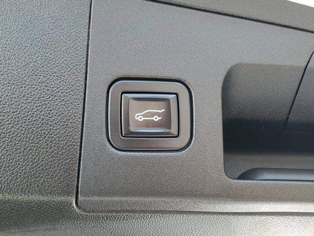 used 2018 Cadillac XT5 car, priced at $20,484