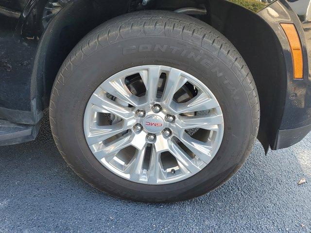 used 2025 GMC Yukon car, priced at $69,107