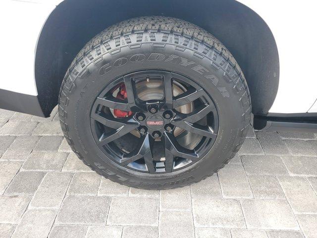 used 2022 GMC Yukon XL car, priced at $56,605