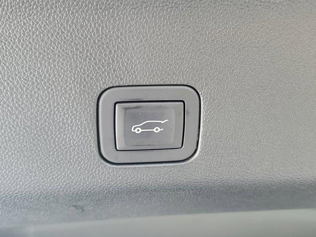 used 2025 GMC Yukon XL car, priced at $72,495