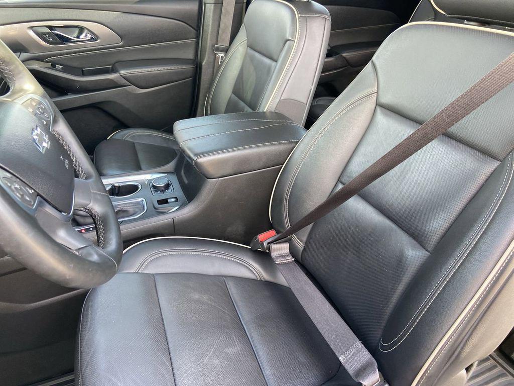 used 2023 Chevrolet Traverse car, priced at $32,500