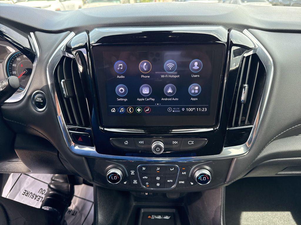 used 2023 Chevrolet Traverse car, priced at $31,994