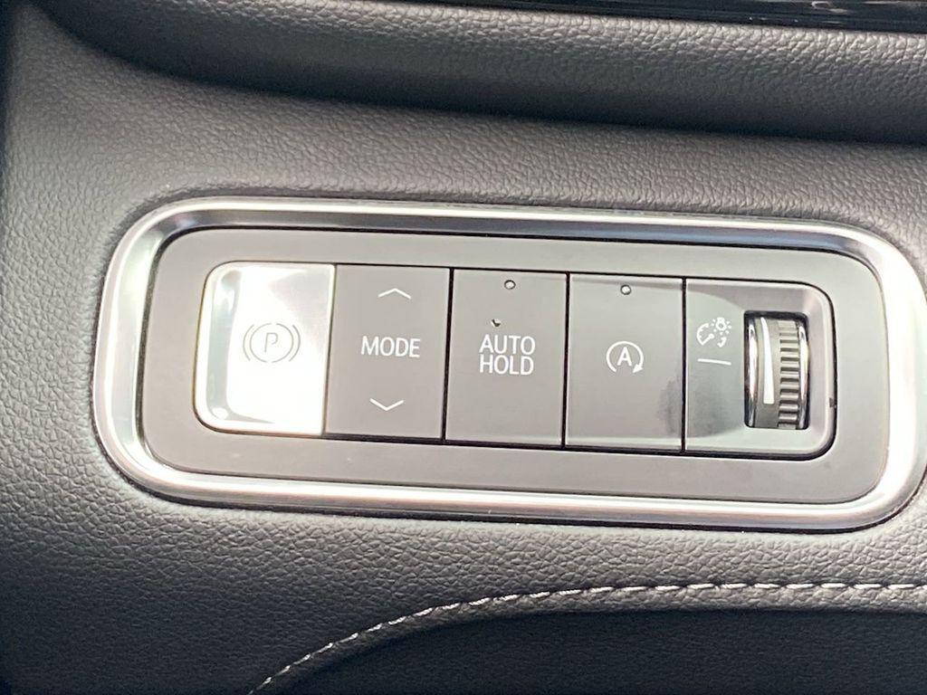 used 2025 Buick Enclave car, priced at $35,789