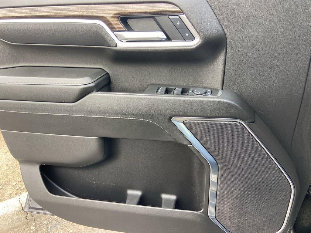 used 2025 GMC Sierra 1500 car, priced at $46,600