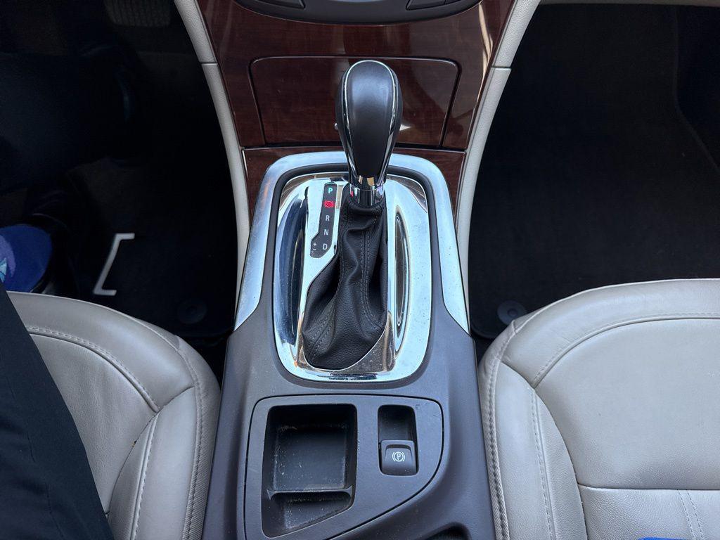 used 2014 Buick Regal car, priced at $10,900