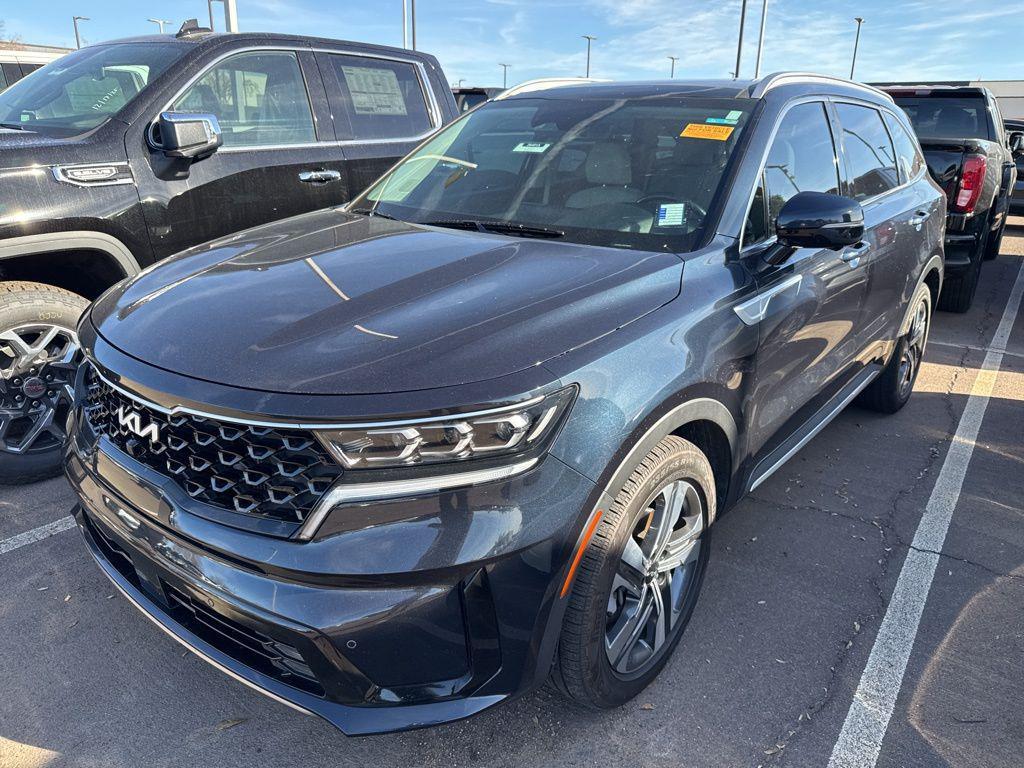 used 2022 Kia Sorento Plug-In Hybrid car, priced at $26,900