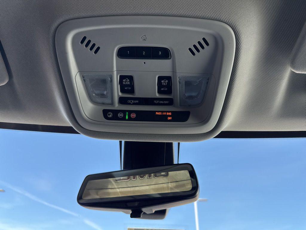 used 2020 Chevrolet Traverse car, priced at $24,995