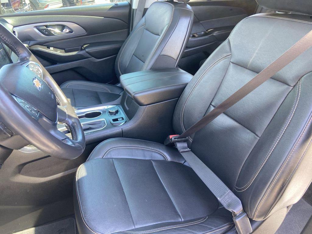 used 2020 Chevrolet Traverse car, priced at $23,300