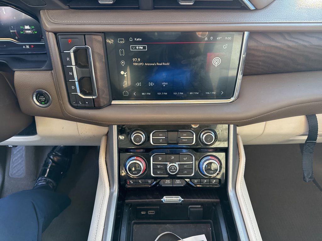 used 2023 GMC Yukon car, priced at $59,900