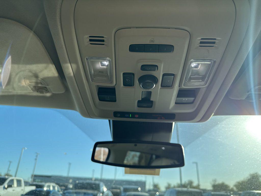 used 2023 GMC Yukon car, priced at $59,900