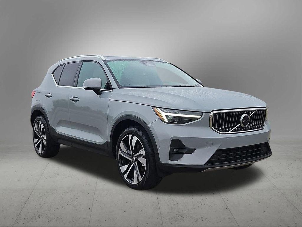 used 2024 Volvo XC40 car, priced at $30,999