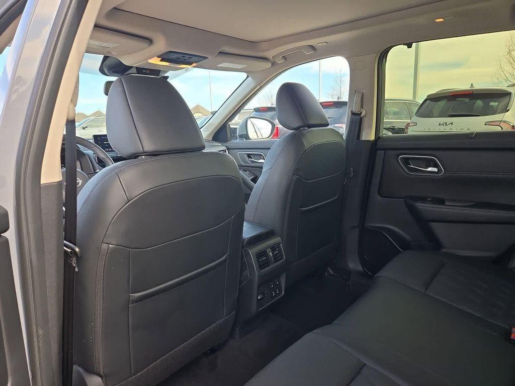 used 2024 Nissan Rogue car, priced at $32,694