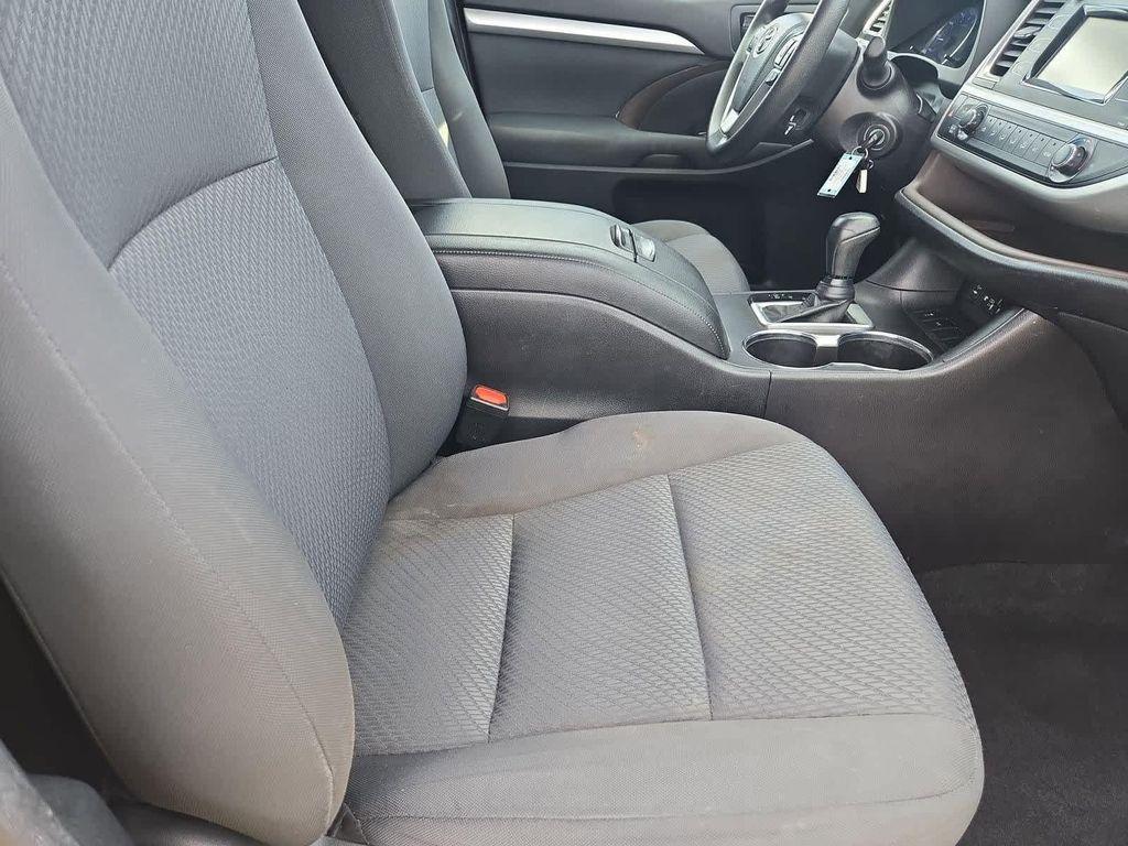used 2019 Toyota Highlander car, priced at $17,994