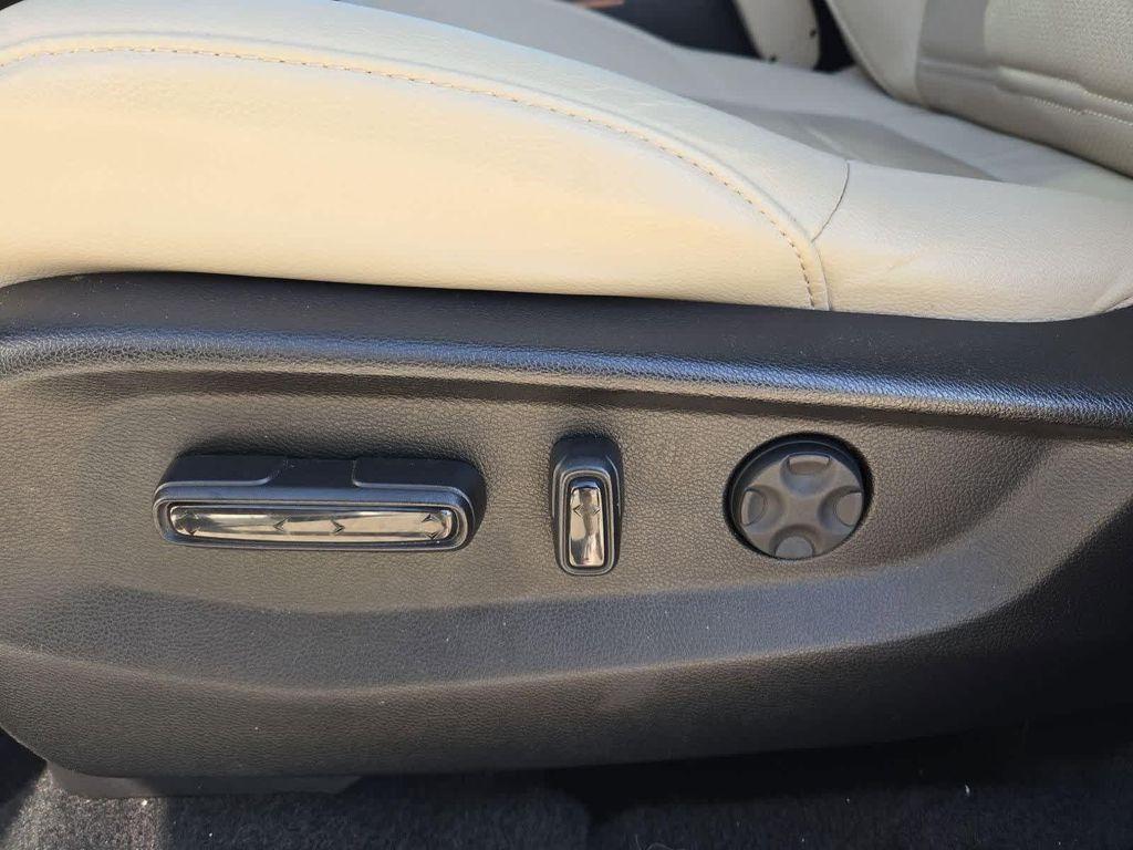 used 2021 Honda CR-V Hybrid car, priced at $29,194