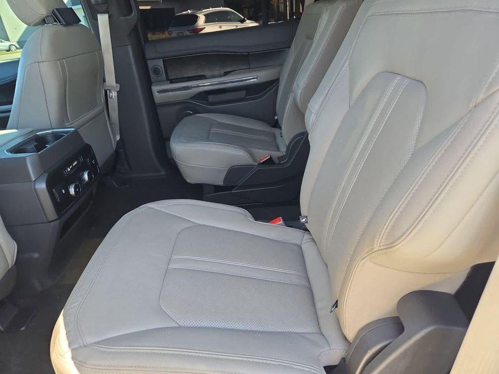 used 2019 Ford Expedition car, priced at $26,998