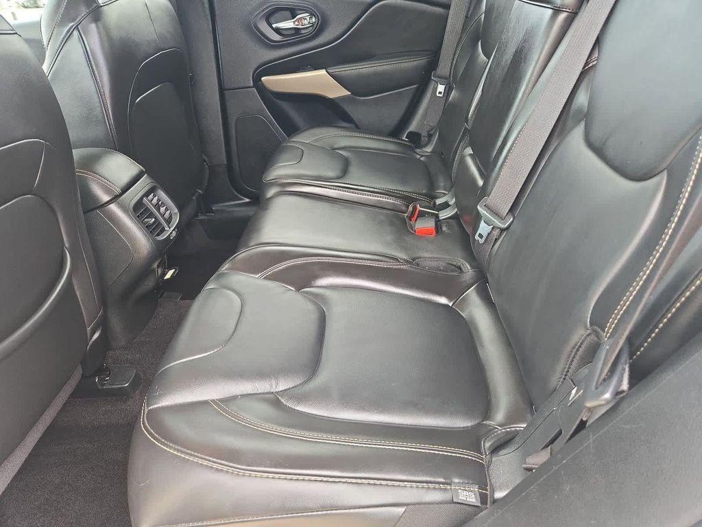 used 2018 Jeep Cherokee car, priced at $10,292