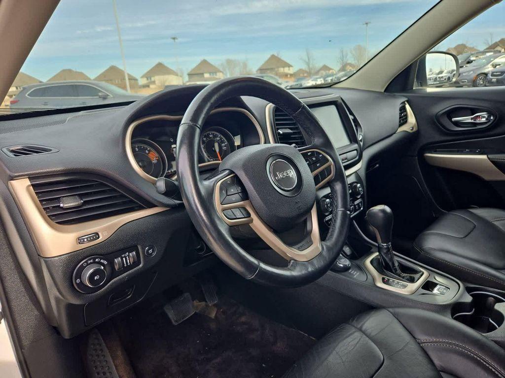 used 2018 Jeep Cherokee car, priced at $10,292