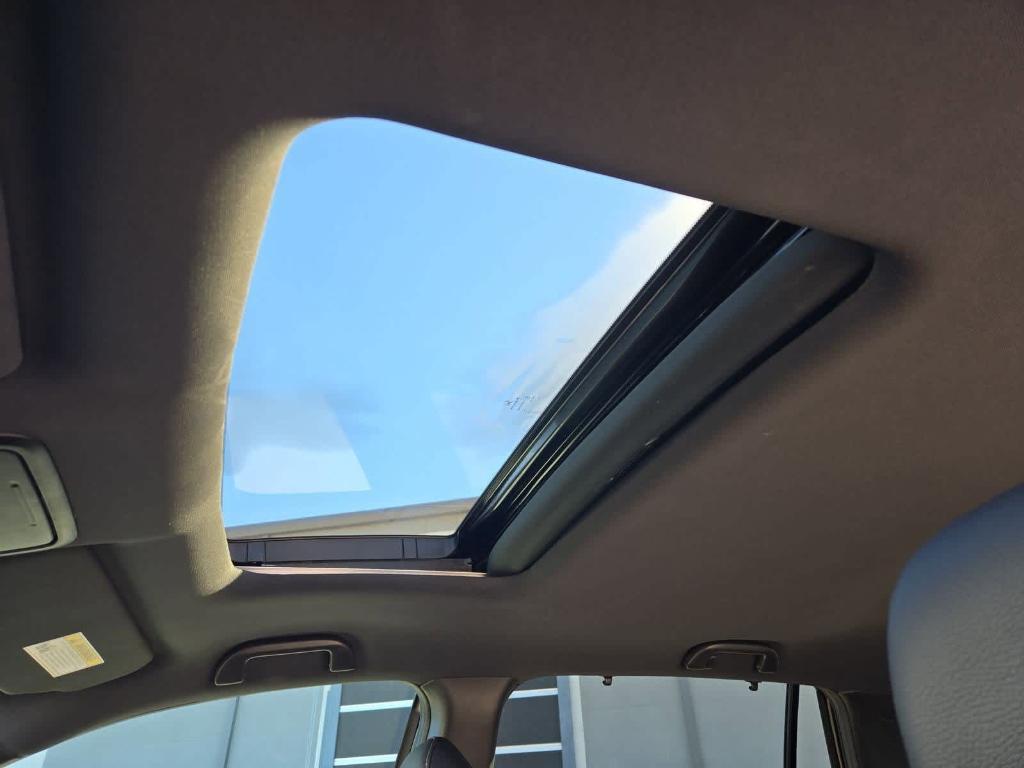 used 2022 Honda Pilot car, priced at $29,996