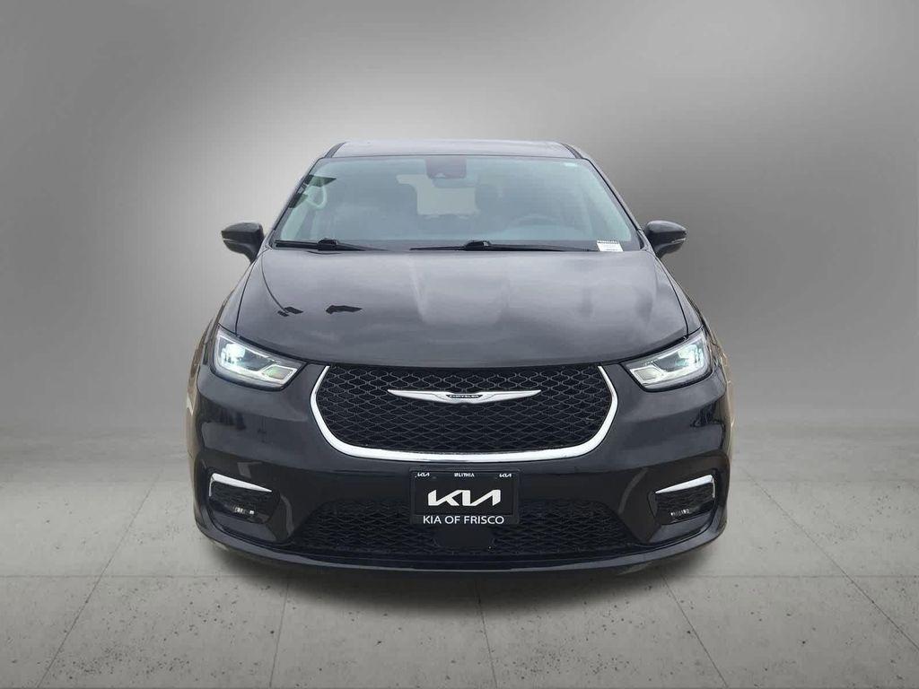 used 2023 Chrysler Pacifica car, priced at $31,397