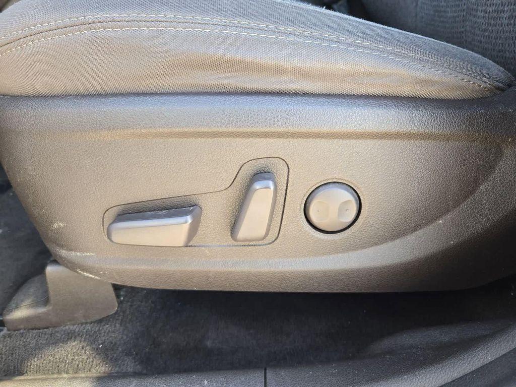 used 2020 Hyundai Santa Fe car, priced at $17,795