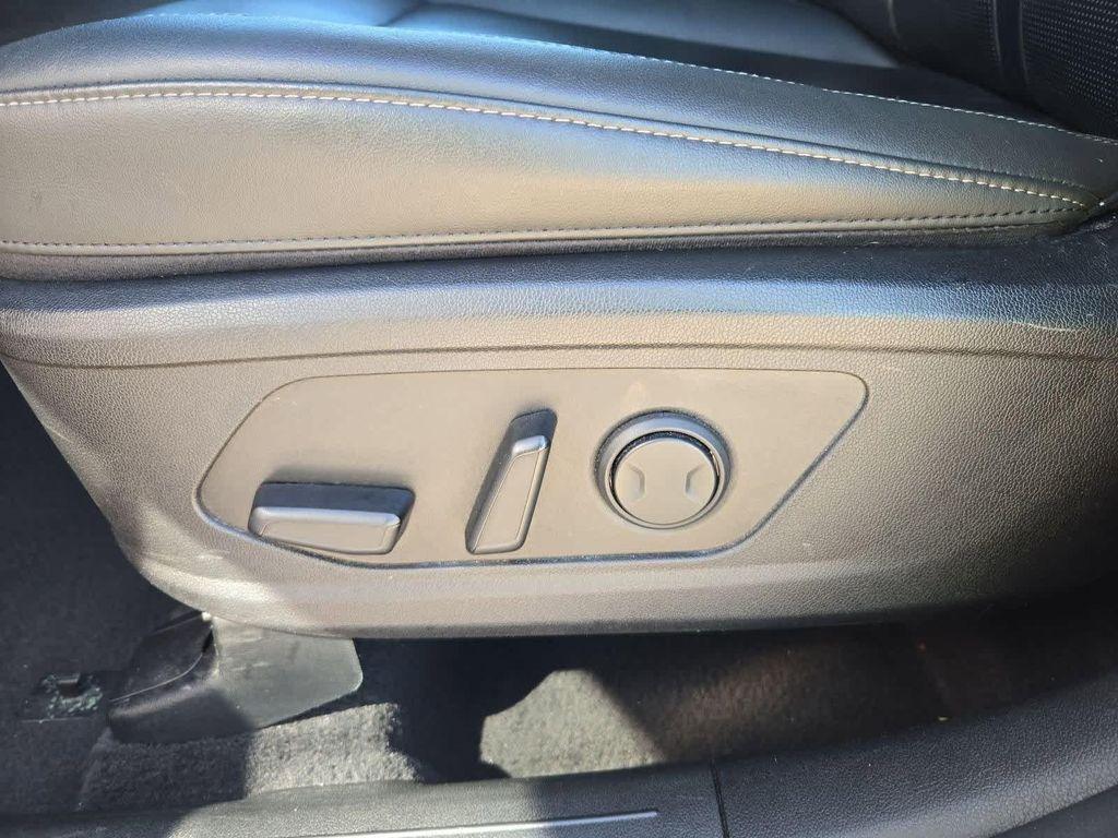 used 2024 Kia Sorento car, priced at $26,599