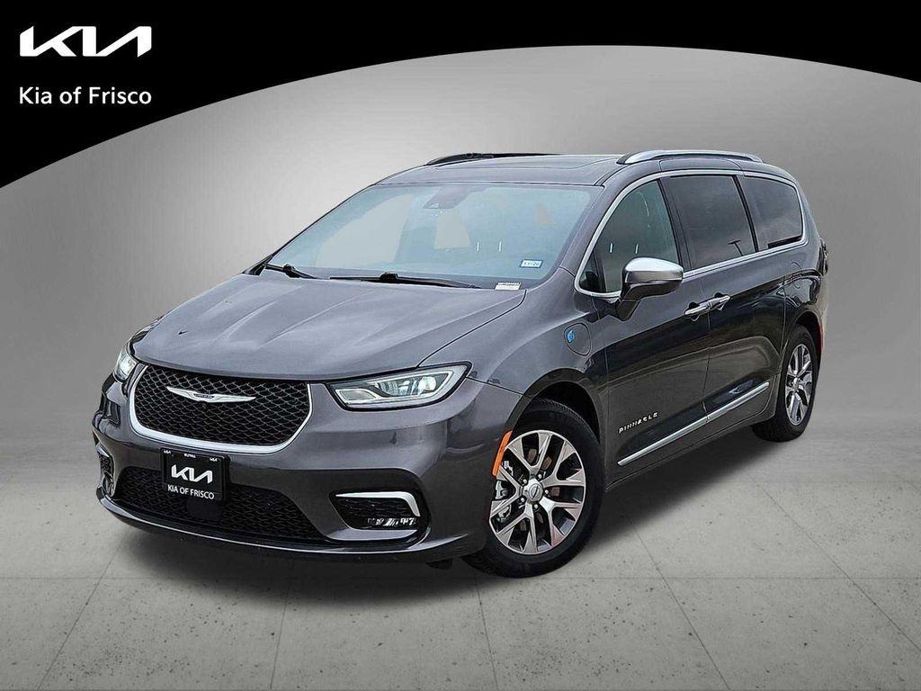 used 2022 Chrysler Pacifica Hybrid car, priced at $26,397