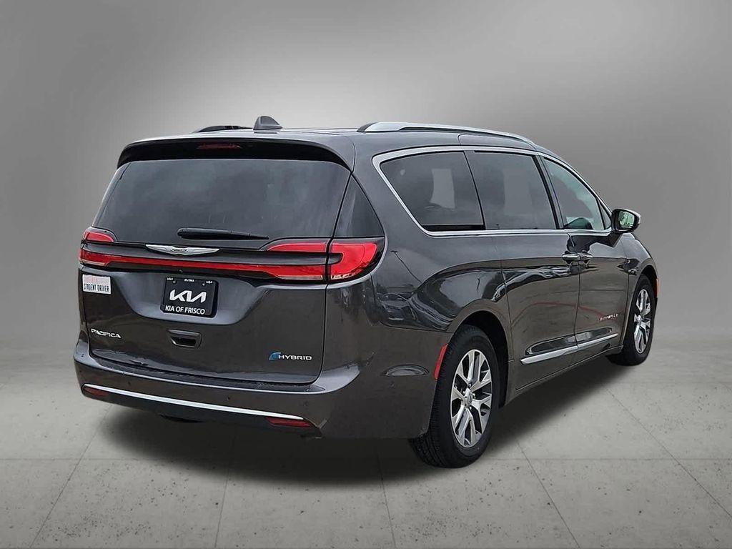 used 2022 Chrysler Pacifica Hybrid car, priced at $25,998