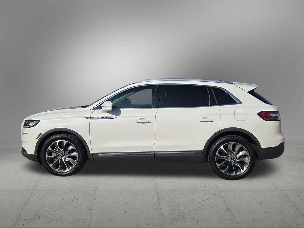used 2022 Lincoln Nautilus car, priced at $25,796