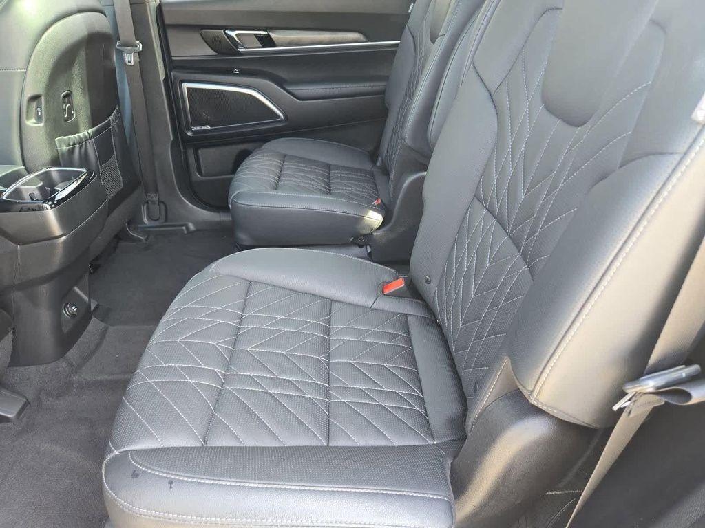 used 2024 Kia Telluride car, priced at $38,993