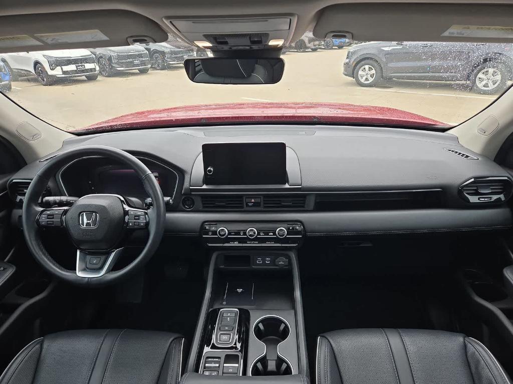 used 2024 Honda Pilot car, priced at $42,894