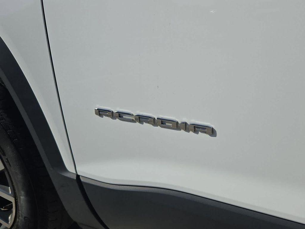 used 2023 GMC Acadia car, priced at $22,698