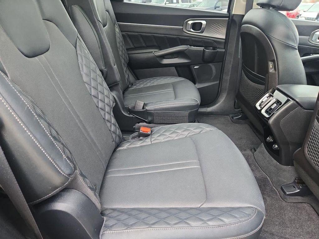used 2021 Kia Sorento car, priced at $22,396
