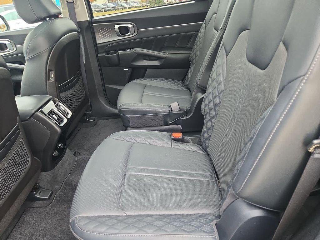 used 2021 Kia Sorento car, priced at $22,396