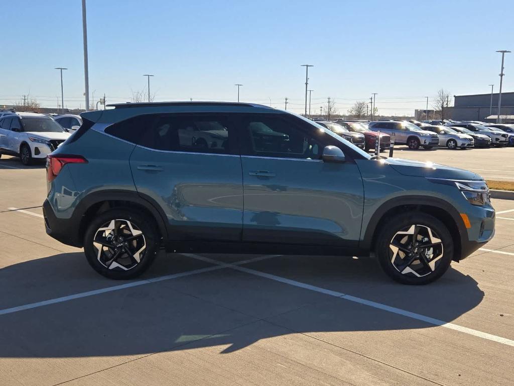 new 2026 Kia Sportage Hybrid car, priced at $32,883