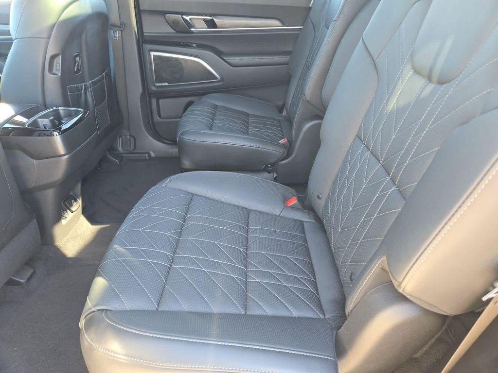 used 2024 Kia Telluride car, priced at $39,391