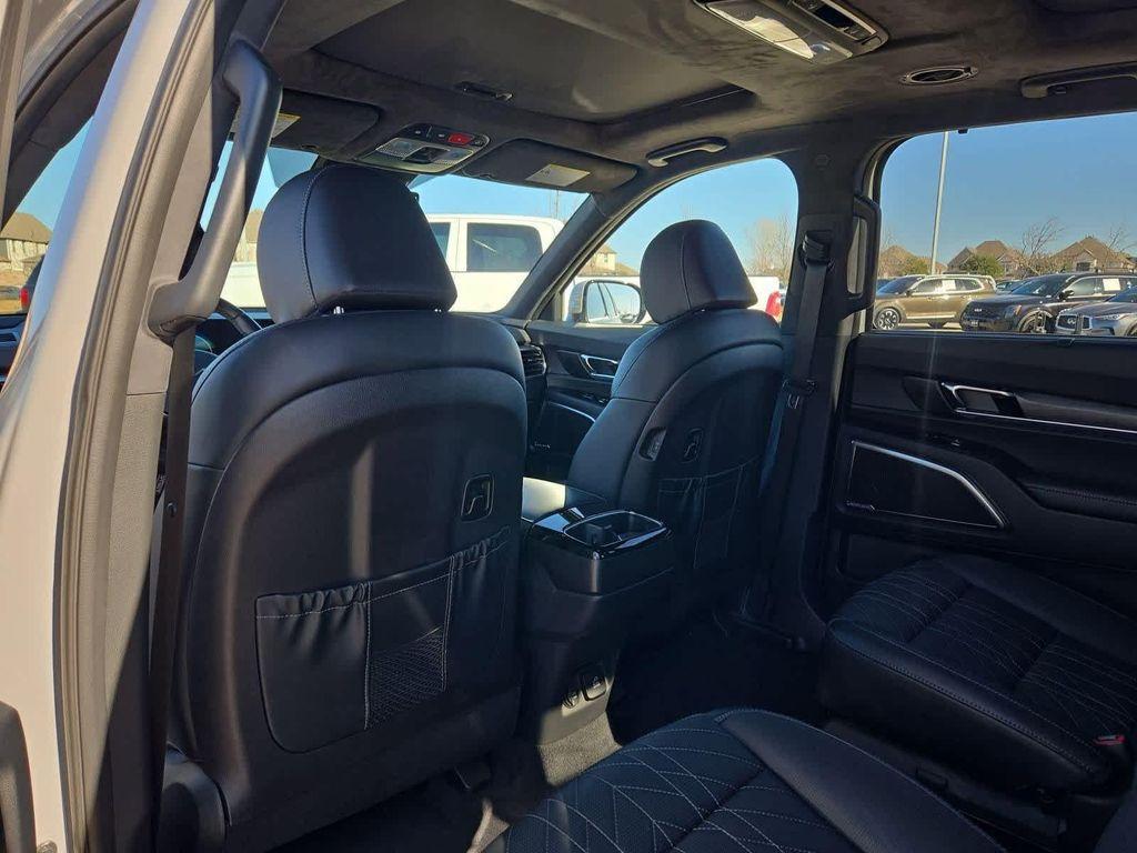 used 2024 Kia Telluride car, priced at $39,391