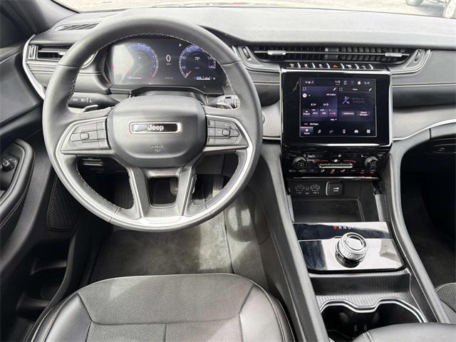 used 2025 Jeep Grand Cherokee car, priced at $40,199