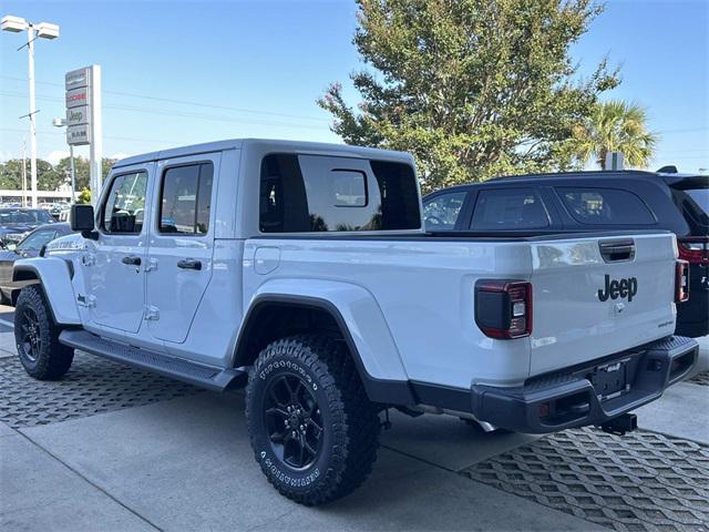 new 2025 Jeep Gladiator car, priced at $45,532