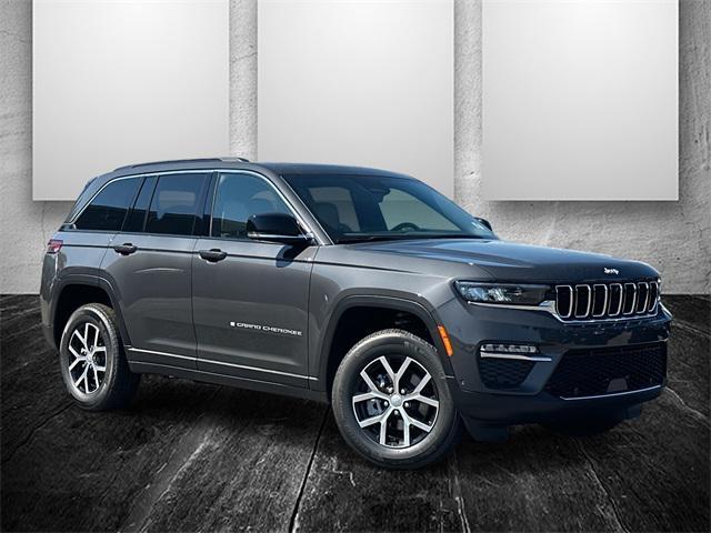 new 2025 Jeep Grand Cherokee car, priced at $44,638