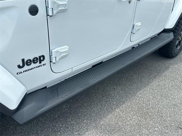new 2025 Jeep Gladiator car, priced at $46,888