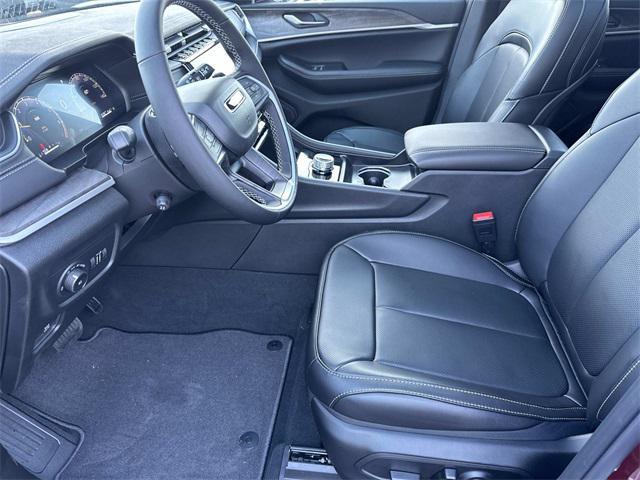 new 2025 Jeep Grand Cherokee car, priced at $45,803