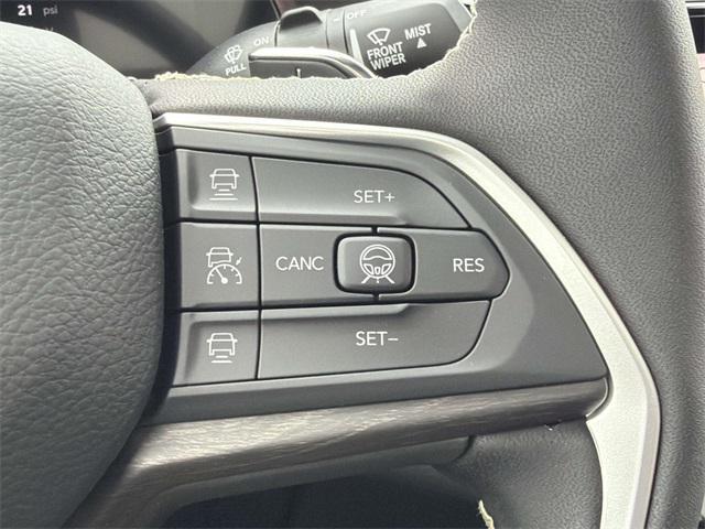 new 2026 Jeep Grand Cherokee car, priced at $44,605