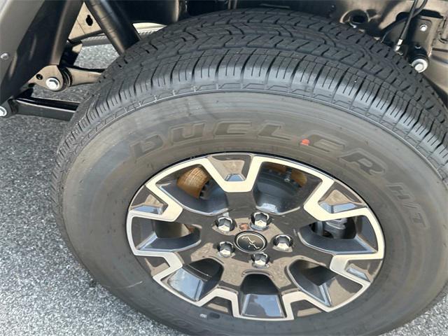 new 2025 Jeep Gladiator car, priced at $49,148