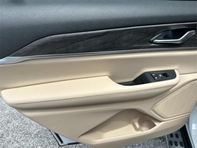 used 2025 Jeep Grand Cherokee L car, priced at $38,696