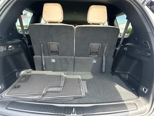 used 2025 Jeep Grand Cherokee L car, priced at $38,696