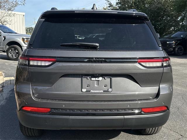 new 2025 Jeep Grand Cherokee car, priced at $39,498