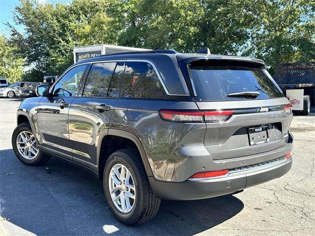 new 2025 Jeep Grand Cherokee car, priced at $35,580