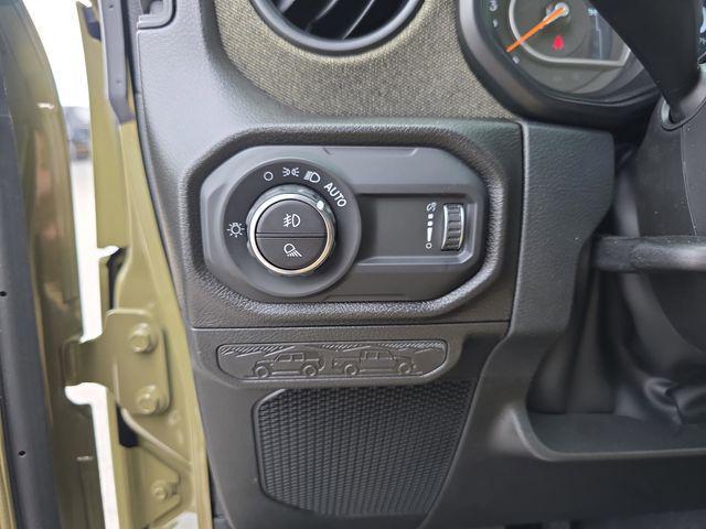 new 2026 Jeep Gladiator car, priced at $52,327