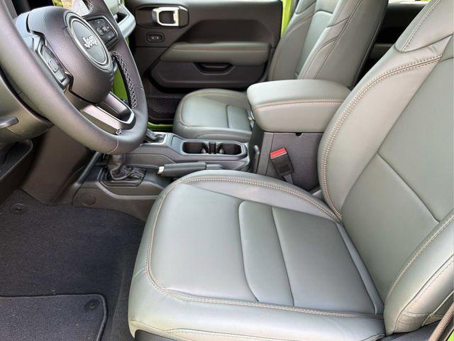 new 2026 Jeep Gladiator car, priced at $63,621