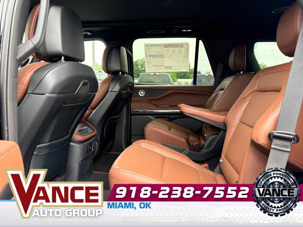 new 2026 Lincoln Navigator car, priced at $96,802